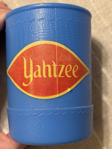 Vintage yahtzee plastic - vintage,